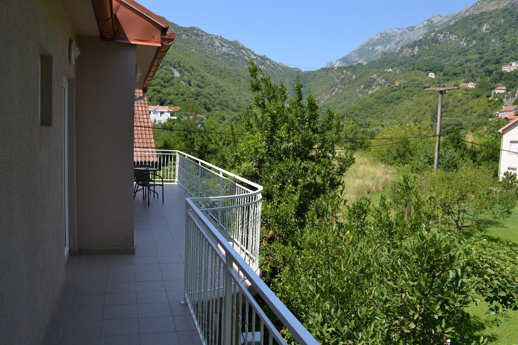 Apartments Lalevic Donji Morinj Buitenkant foto